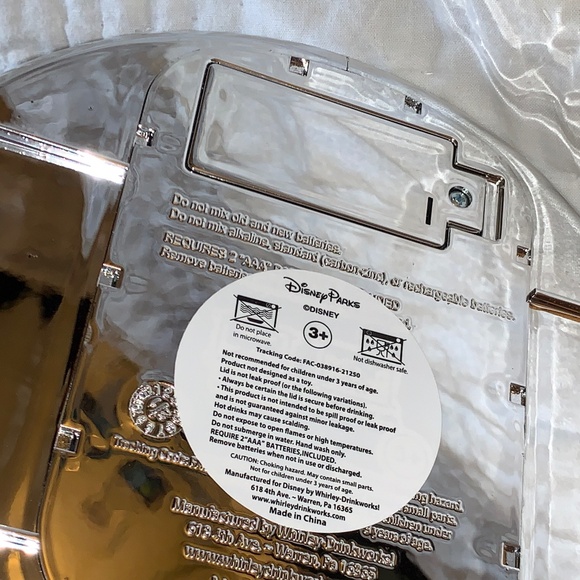 Disneyland Silver Light-Up Christmas Tree Sipper 2023 - New - Picture 5 of 8